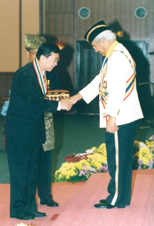 DXN